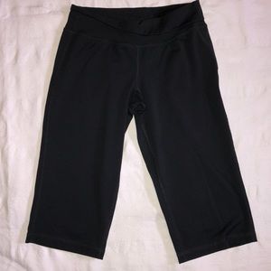 Women's Black Capri Pants